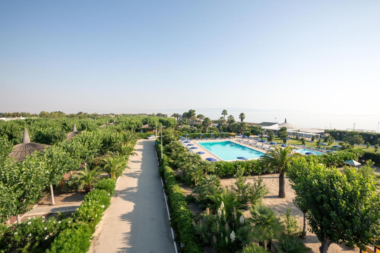 African Beach Hotel-Residence Manfredonia Exterior foto