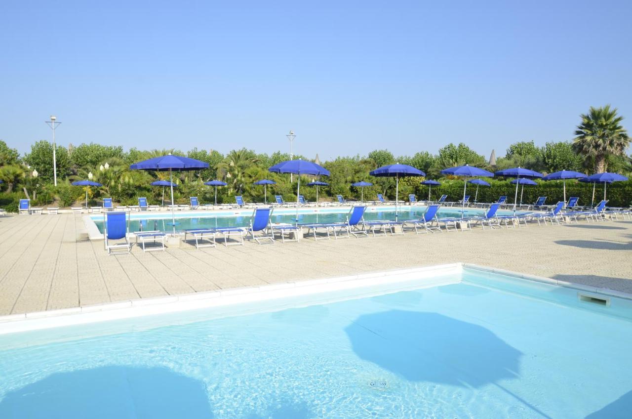 African Beach Hotel-Residence Manfredonia Exterior foto