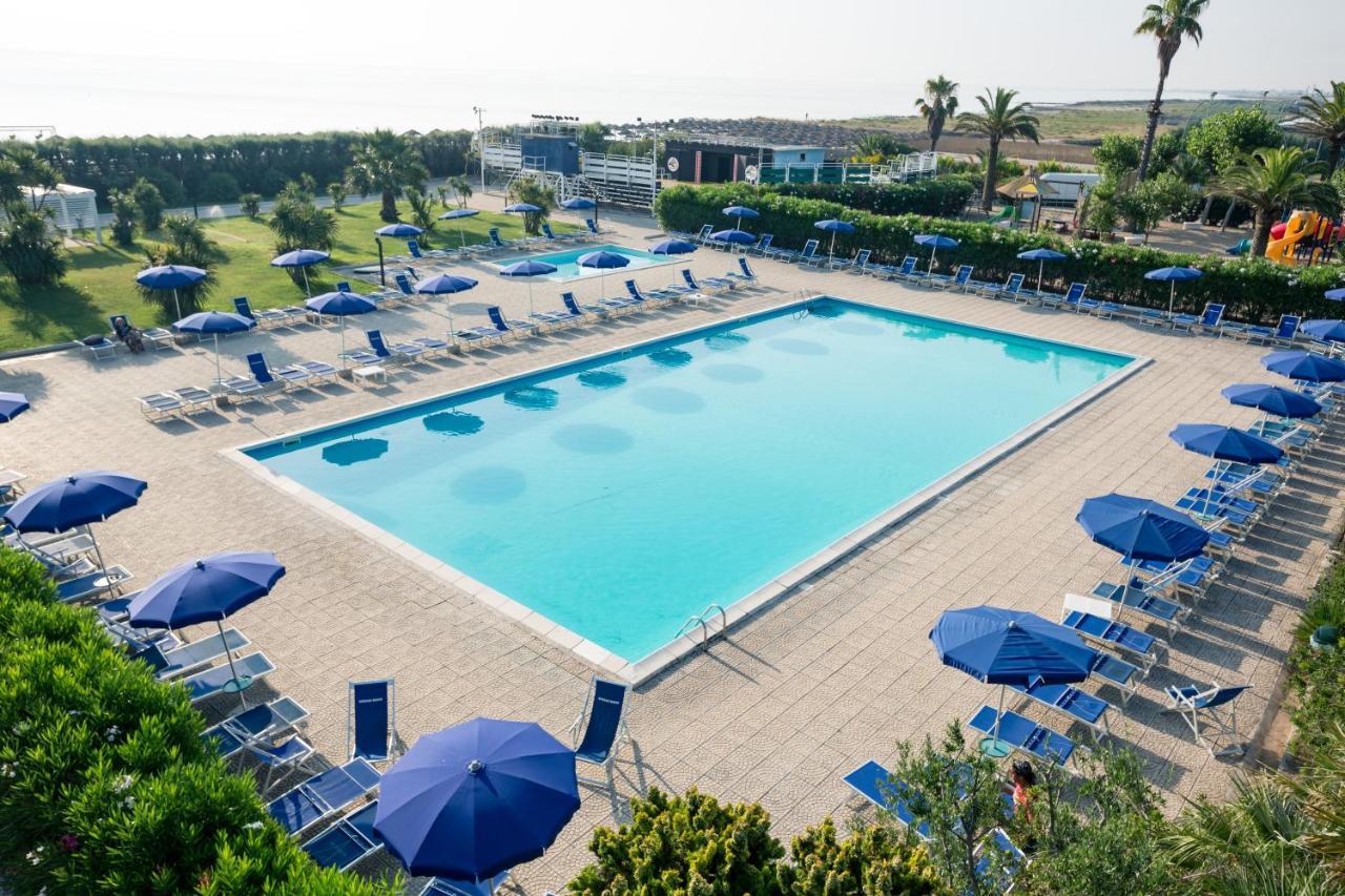 African Beach Hotel-Residence Manfredonia Exterior foto